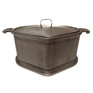 Vintage Guardian Service Ware Aluminum Triangle Heart Shaped Roasting Pot W/Lid